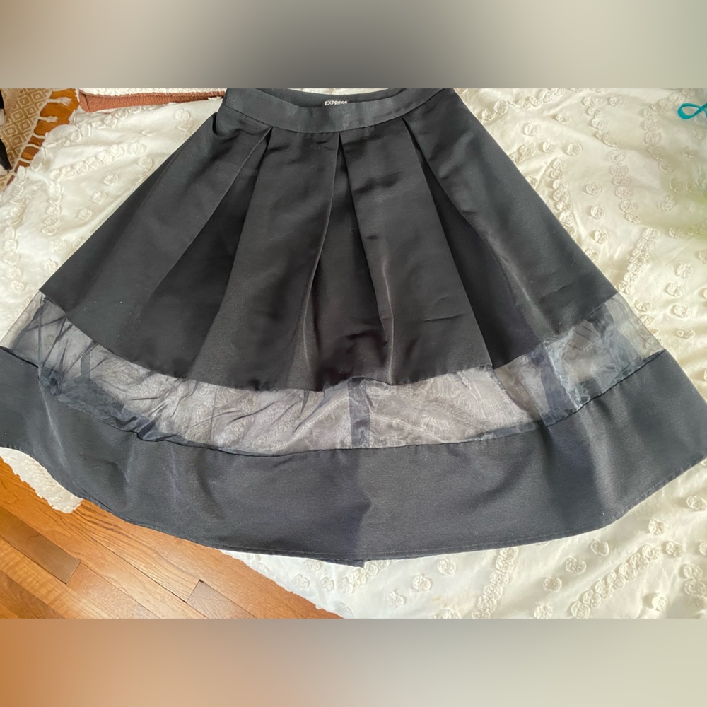 Black express full skirt size 4